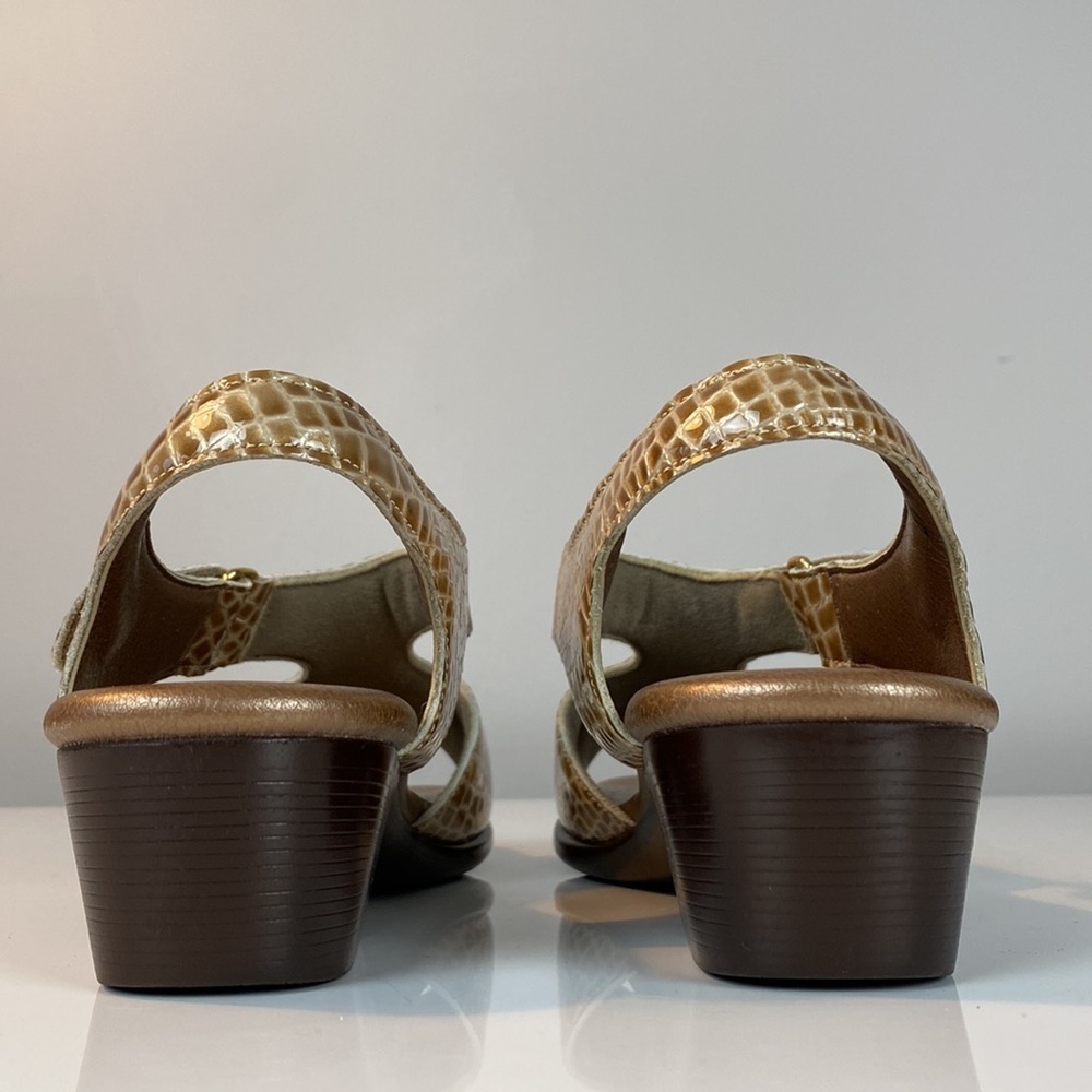 SAS Suntimer Heel Strap Sandal in Beige Croc Color Size 7S(slim) - Picture 6 of 15